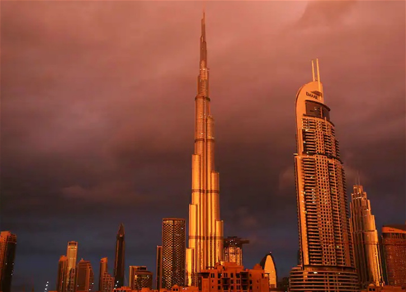 Жара и дефицит воды в Дубае: правительство платит ученым миллиарды долларов, чтобы пошел дождь – ВИДЕО