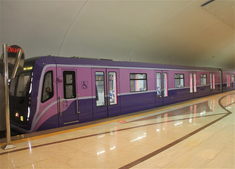 В Бакинском метро на линию выходят новые поезда - ФОТО