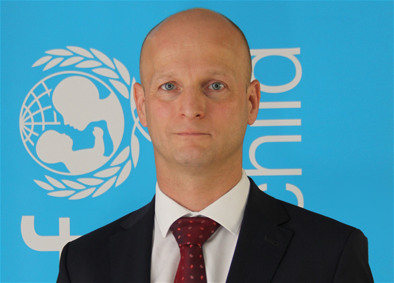 Голландец Алекс Хайкенс – новый представитель UNICEF в Азербайджане