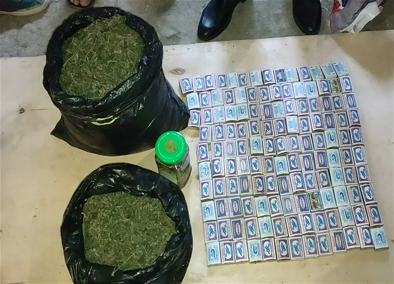 Köhnə sandığın içərisindən torbalarla narkotik çıxdı - FOTO