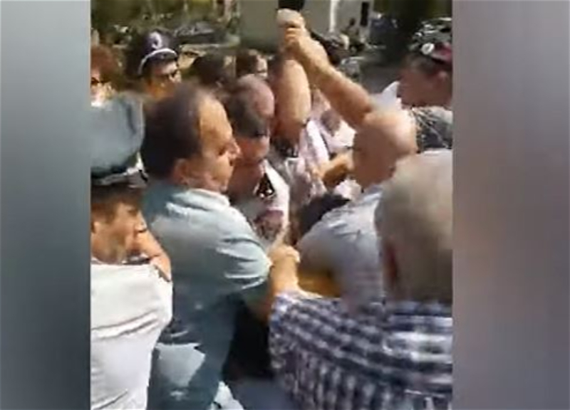 В «новой Армении» полицейские избили протестующих граждан - ВИДЕО