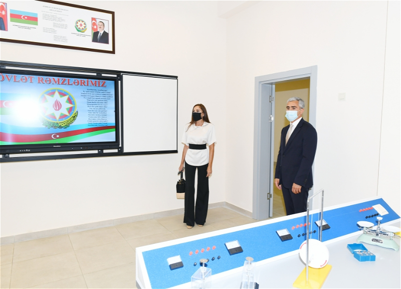 Мехрибан Алиева приняла участие в открытии реконструированных учебных и образовательных учреждений в Хазарском районе - ФОТО