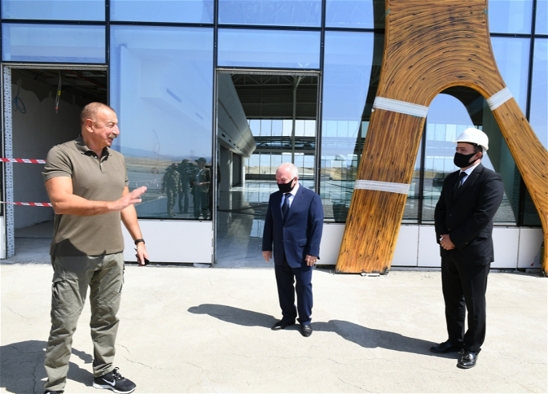Президент Ильхам Алиев назвал Физулинский аэропорт воздушными воротами Карабаха