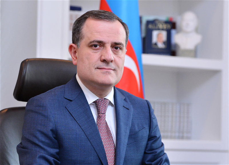 Глава МИД Азербайджана поздравил турецкий народ с Днем Победы