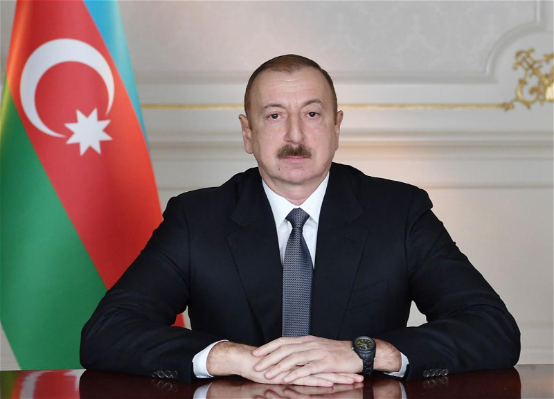 Ильхам Алиев поздравил Вели Исрафилова