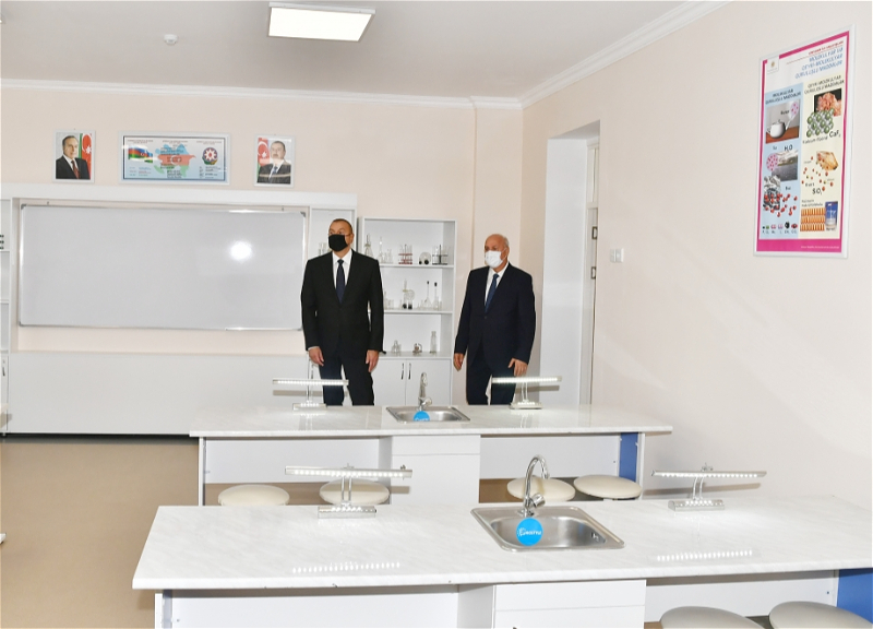 Ильхам Алиев ознакомился с условиями, созданными в полной средней школе номер 20 города Сумгайыт - ФОТО