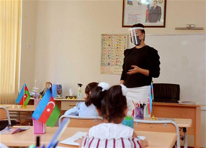 В Азербайджане родителей без ковид-паспорта в здания школ пускать не будут – ОФИЦИАЛЬНО