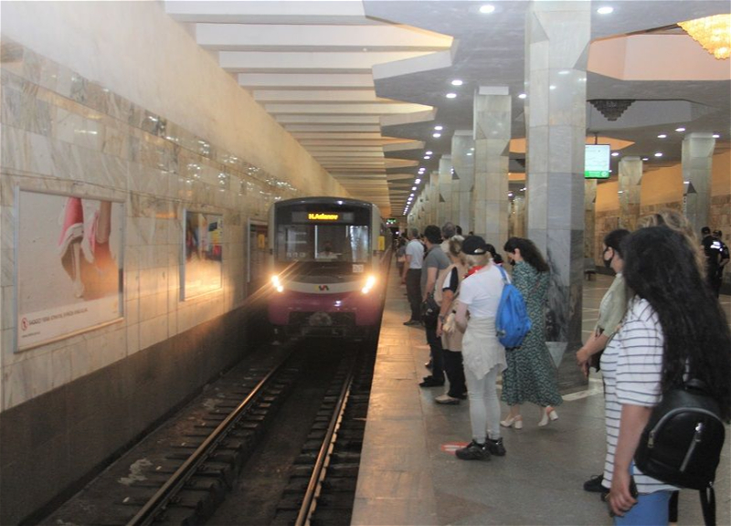 Бакинское метро переходит на усиленный режим работы