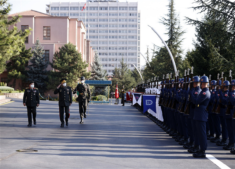 Azərbaycan və Türkiyə Baş Qərargah rəislərinin görüşü olub