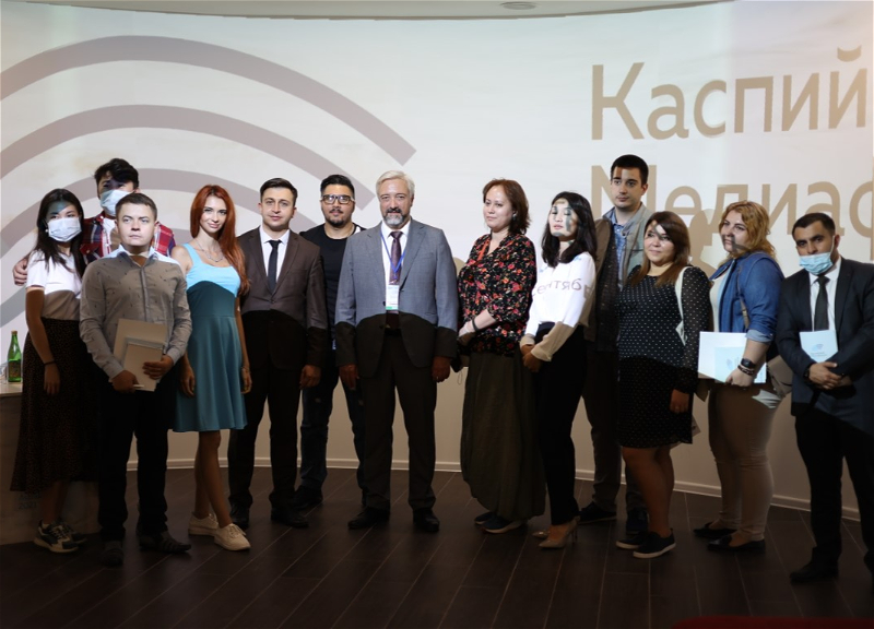 Азербайджанские журналисты приняли участие в Каспийском медиафоруме в Астрахани – ФОТО