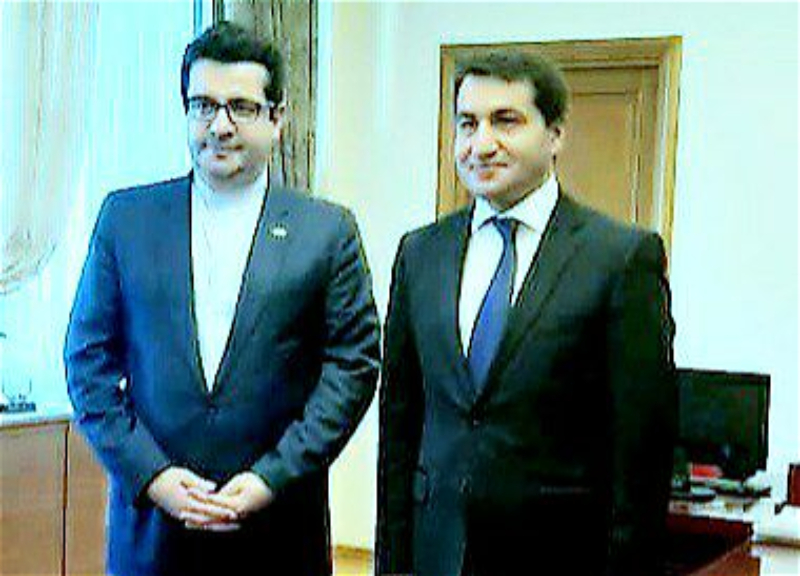 Хикмет Гаджиев обсудил с послом Ирана вопросы, вызывающие общую обеспокоенность