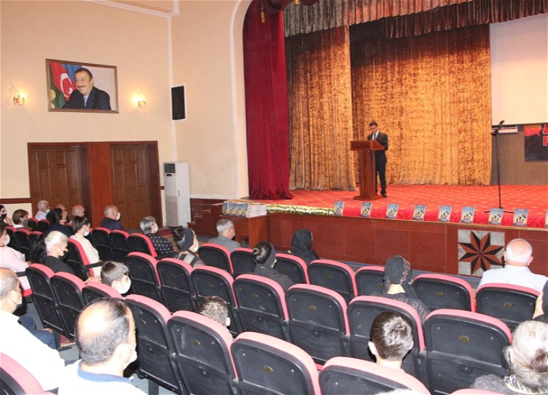 Yevlaxda Şəhidlərə həsr olunmuş kitabın təqdimatı keçirilib - FOTO