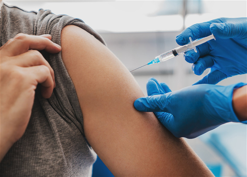 В Азербайджане число использованных доз вакцин от COVID-19 превысило 7,8 млн