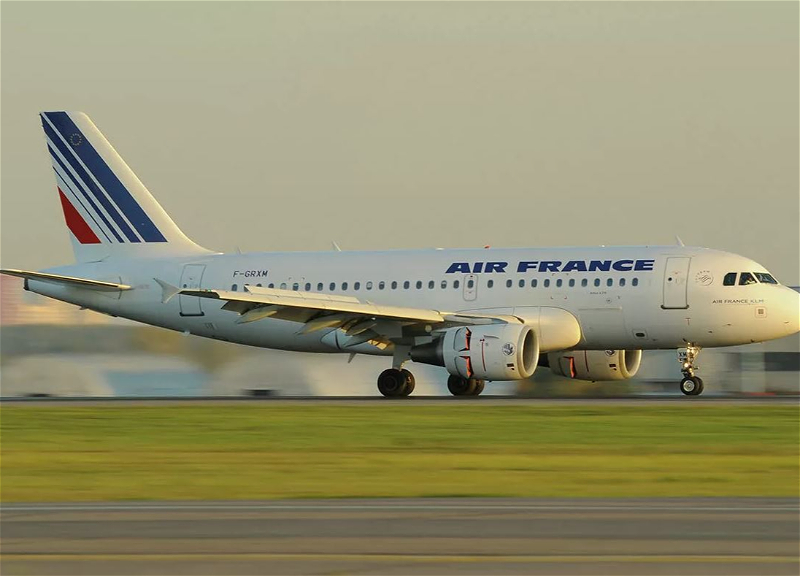 В салоне самолета Air France произошло возгорание