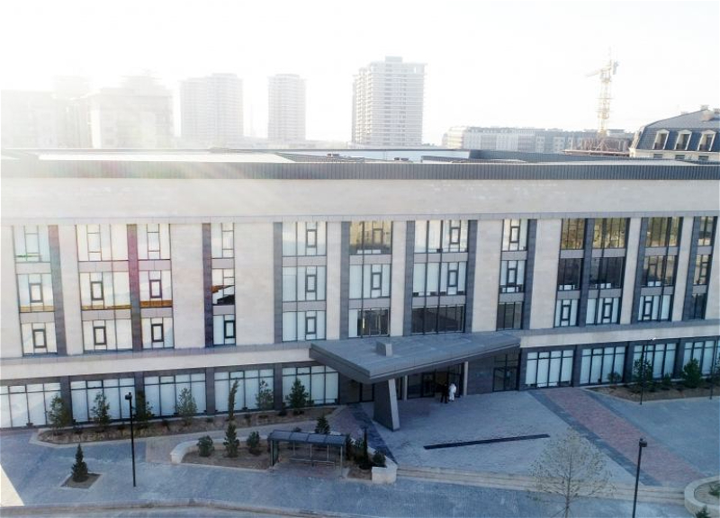 Prezident və birinci xanım Bakı Avropa Liseyinin yeni binasının açılışında iştirak ediblər – FOTO – YENİLƏNİB