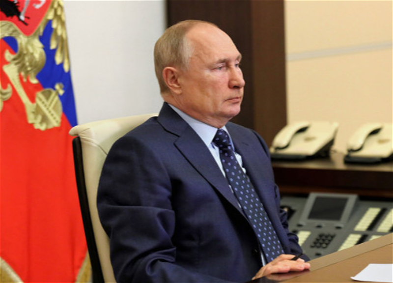 Президент Путин объяснил свой кашель на совещании Совбеза