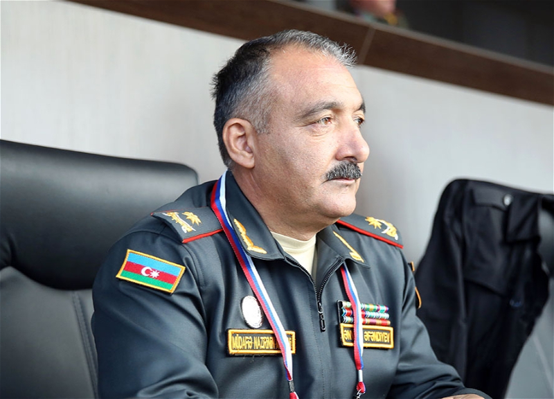 Командующий Сухопутными войсками ВС Азербайджана отправился в Стамбул
