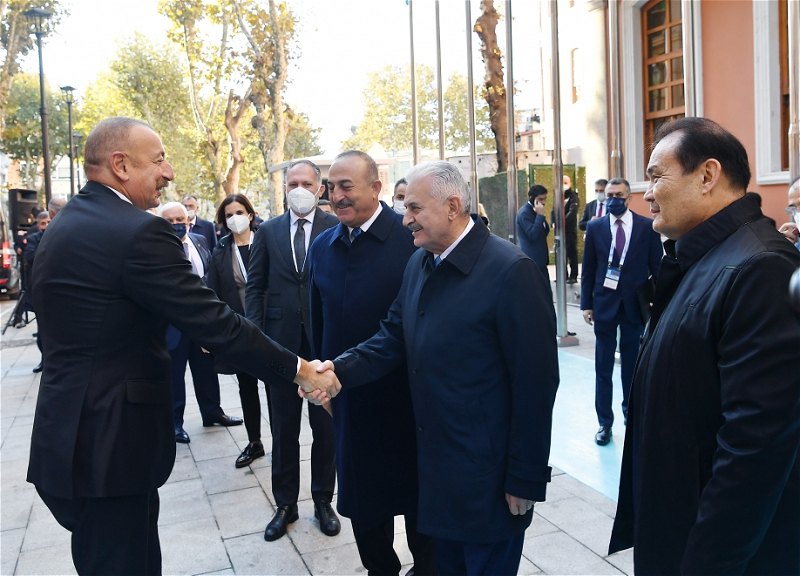 Ильхам Алиев принял участие в церемонии открытия здания секретариата Совета сотрудничества тюркоязычных государств в Стамбуле - ФОТО