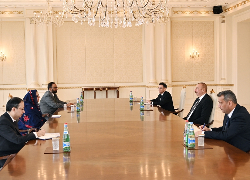 Ильхам Алиев: Баку хотел бы видеть пакистанские компании среди участников восстановления Карабаха