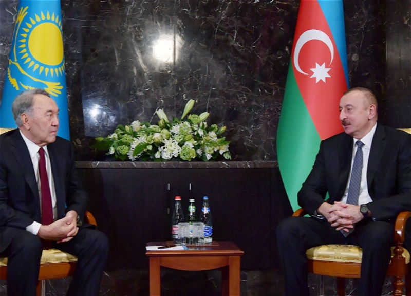 Ильхам Алиев поздравил Нурсултана Назарбаева с Днем Первого Президента Казахстана