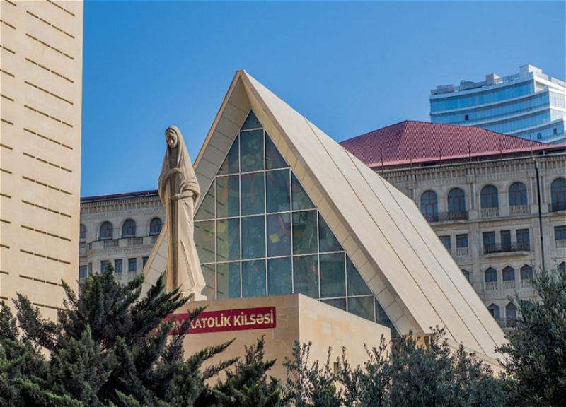 Фонд Гейдара Алиева завершил реставрационные работы в католической церкви Пресвятой Девы Марии в Баку – ФОТО