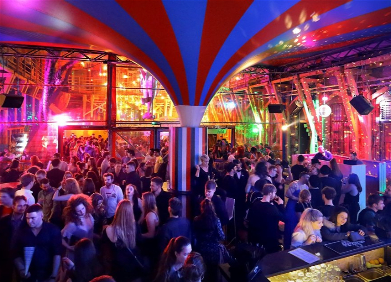 В Берлине запретили танцевать в ночных клубах