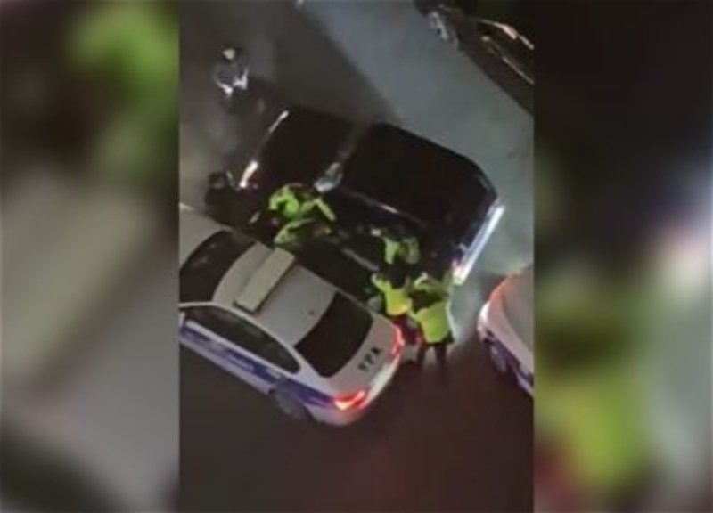В Баку водитель оказал сопротивление сотрудникам ГДП - ВИДЕО