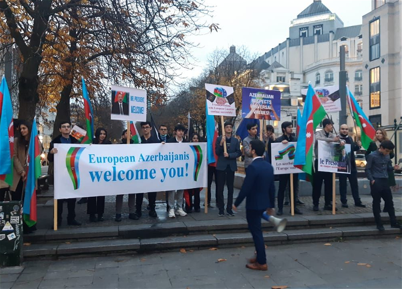 Азербайджанцы Европы вышли встречать Президента Ильхама Алиева в Брюсселе – ФОТО - ВИДЕО