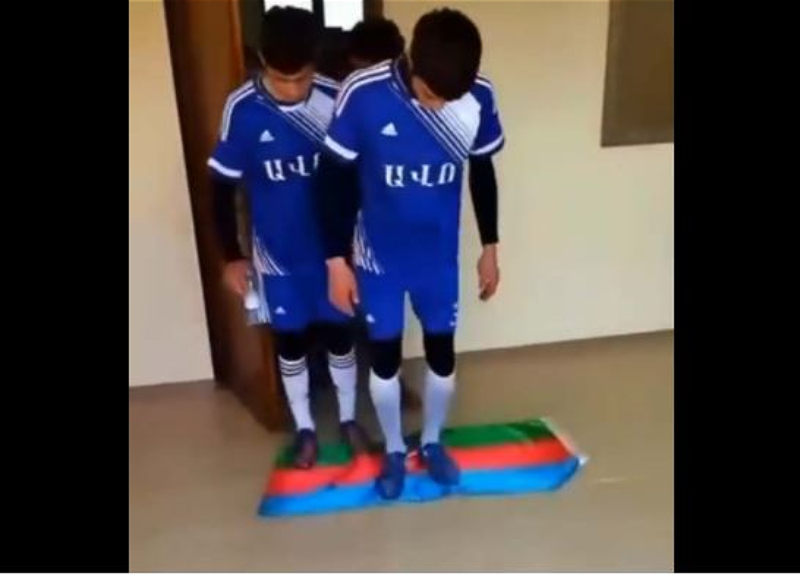 Возбуждено уголовное дело по факту оскорбления армянскими футболистами азербайджанского флага - ВИДЕО