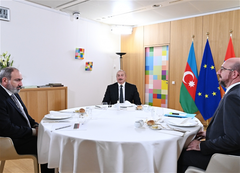 Итоги встречи в Брюсселе: СМИ Швейцарии отмечают важность восстановления коммуникаций между Арменией и Азербайджаном