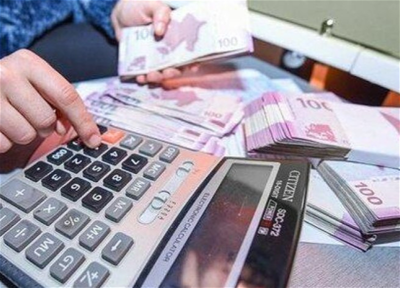 В Азербайджане учителям повысили зарплаты