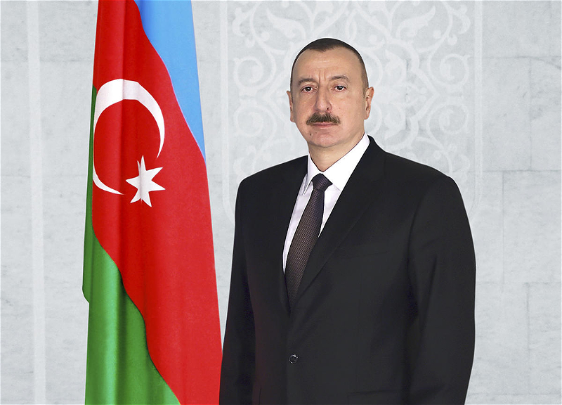 Ильхам Алиев поздравил эмира Катара