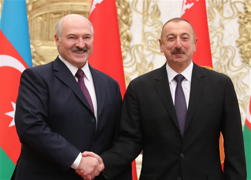 Александр Лукашенко поздравил Ильхама Алиева с днем рождения