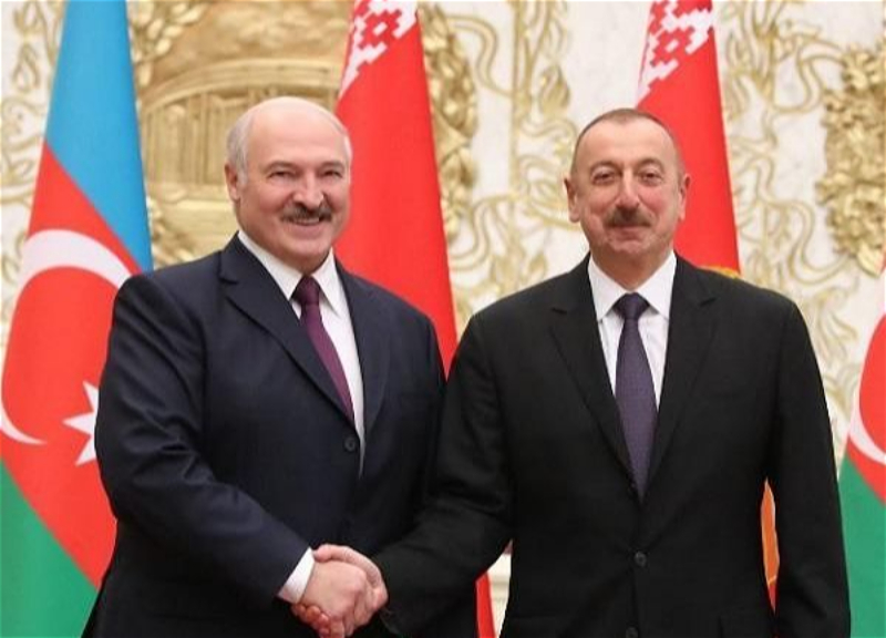Президент Беларуси поздравил азербайджанского коллегу с юбилеем