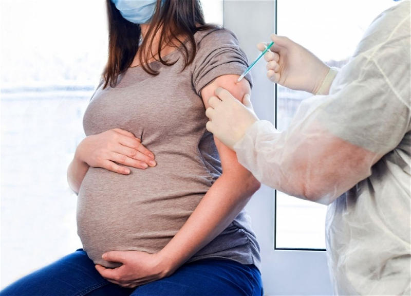 Замминистра: Среди беременных в Азербайджане вакцинированных мало