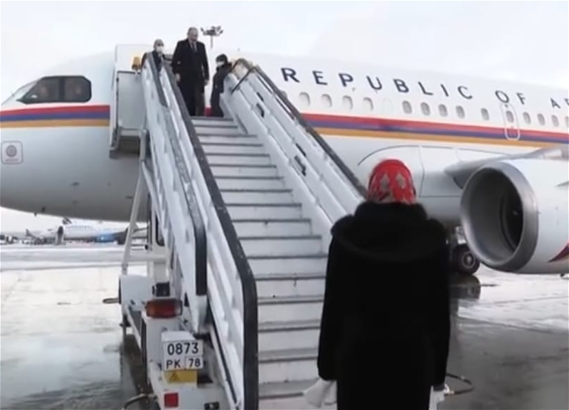 В Армении гадают: кто встречал Пашиняна в российском аэропорту, среди которых была и бабуля – ВИДЕО