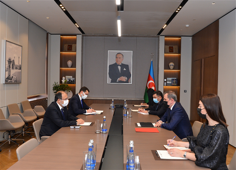 Состоялась встреча Джейхуна Байрамова с послом Турции
