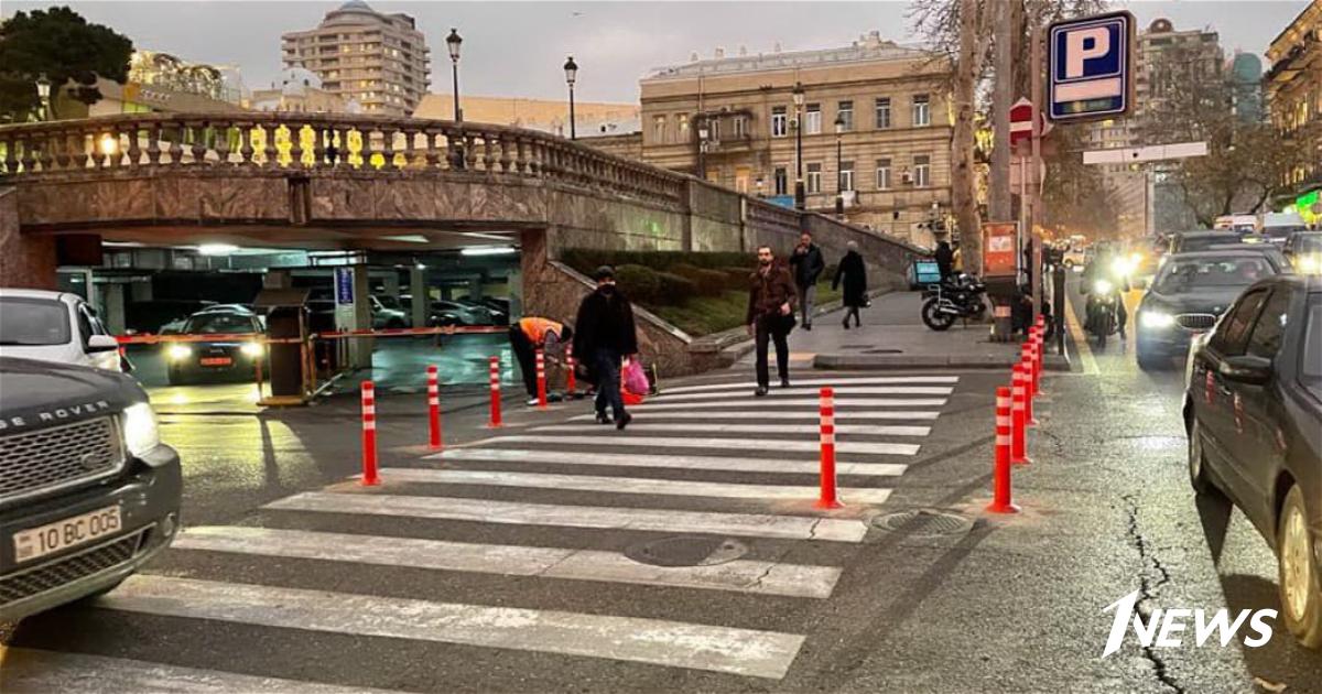 Машины загородили дорогу и нельзя. Баку улица Диляры Алиевой. Набережная в центре Петербурга на которую можно заехать на машине.