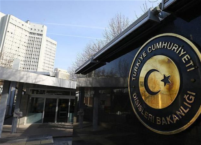 Анкара требует наказать виновных в нападении на мусульманское кладбище в Германии