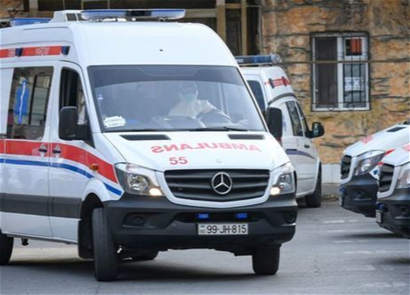 В Физули мужчина оскорбил сотрудников скорой помощи и полиции