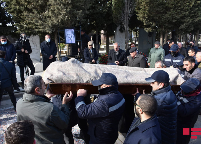Известный дипломат Рамиз Абуталыбов похоронен на II Аллее почетного захоронения в Баку - ФОТО - ВИДЕО