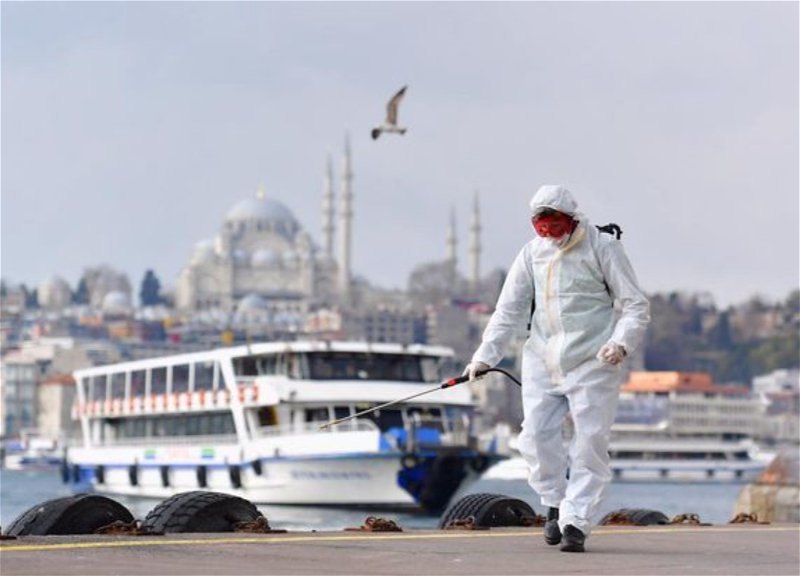В Турции сокращен срок карантина для инфицированных