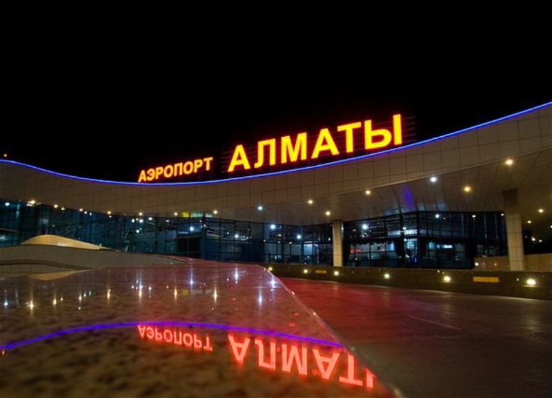 Аэропорт Алматы взят российскими миротворцами под контроль - Минобороны РФ