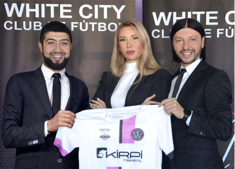 Азербайджанская модель стала владельцем футбольного клуба - ФОТО