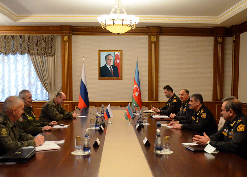 Закир Гасанов принял нового командующего миротворческими силами РФ