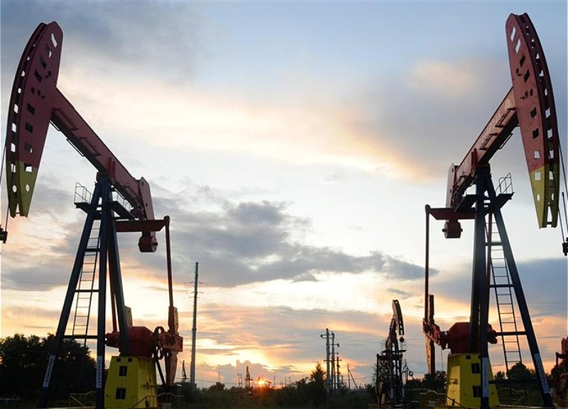 Цена нефти Brent превысила 85 долларов за баррель