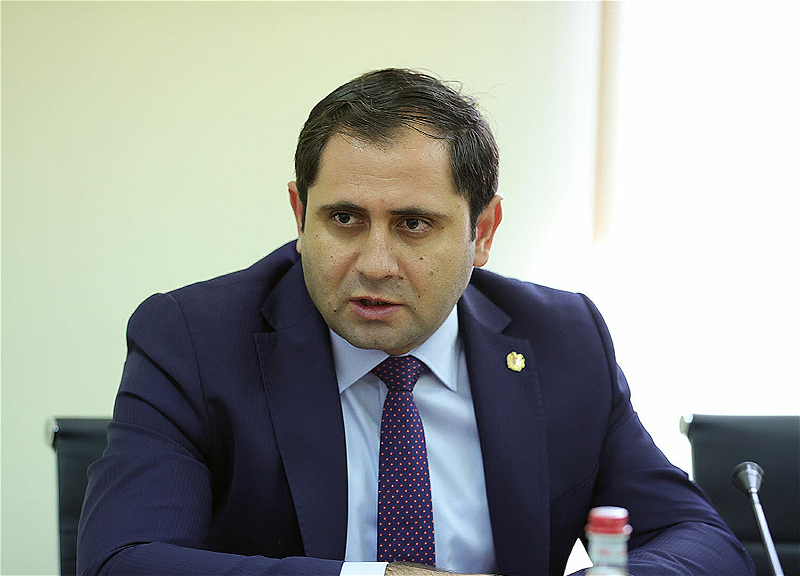 Министр обороны Армении женится
