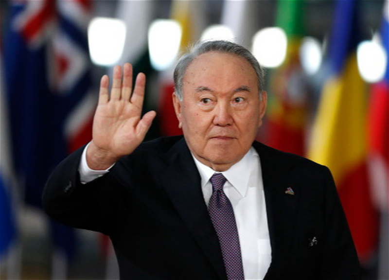 Назарбаев сохранит часть полномочий «в силу исторической миссии»