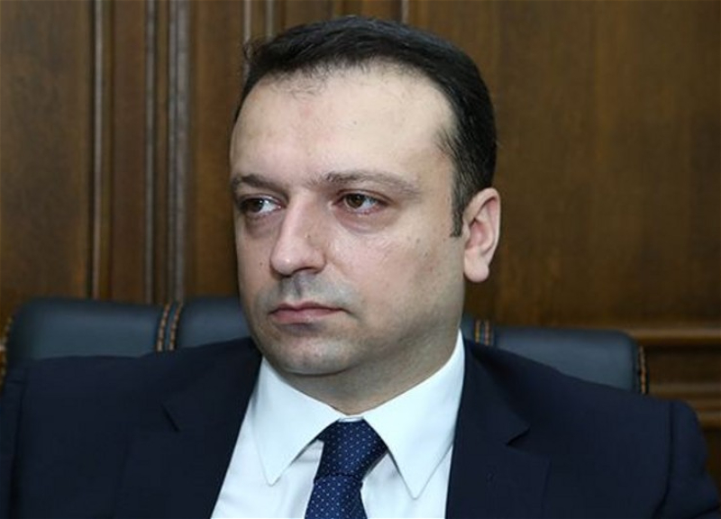 Ушедший в отставку президент Армении уволил руководителя администрации