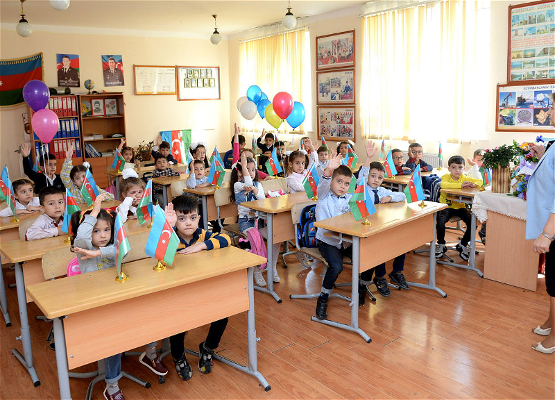 В одной из бакинских школ восстановлено очное обучение